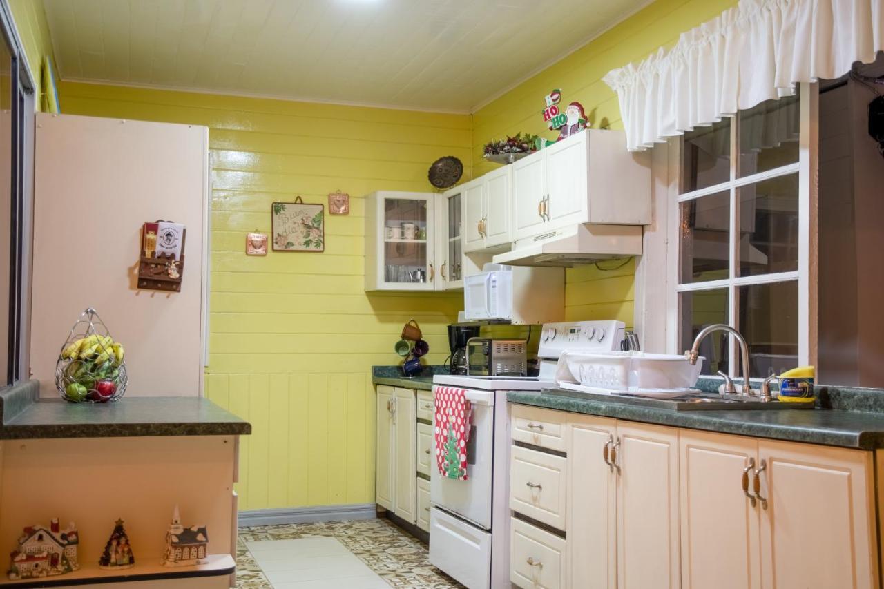 Alice Y Juancito Boutique Hotel Αλαχουέλα Εξωτερικό φωτογραφία
