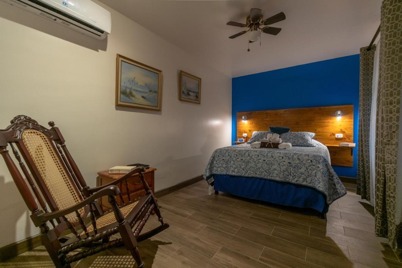 Alice Y Juancito Boutique Hotel Αλαχουέλα Εξωτερικό φωτογραφία