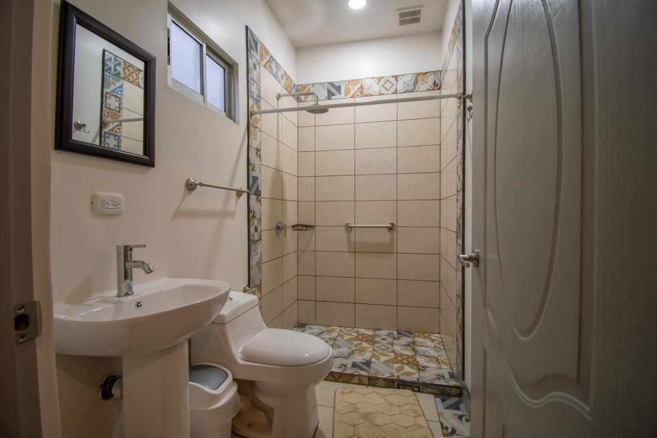 Alice Y Juancito Boutique Hotel Αλαχουέλα Εξωτερικό φωτογραφία